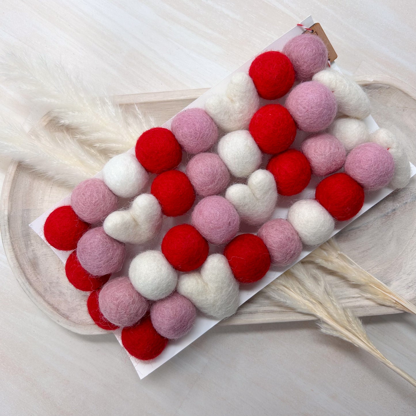 Classic Valentines Felt Garland