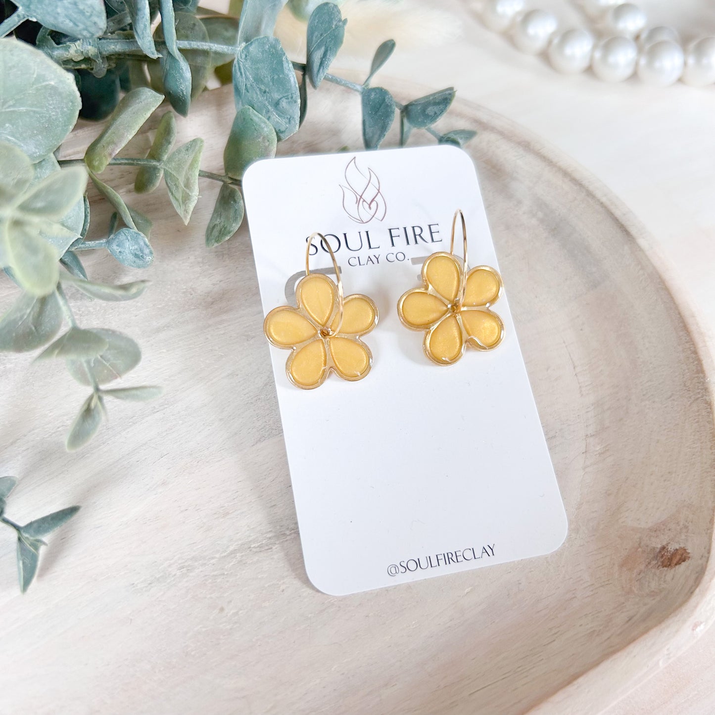 Translucent Spinner Flower Statement Earrings