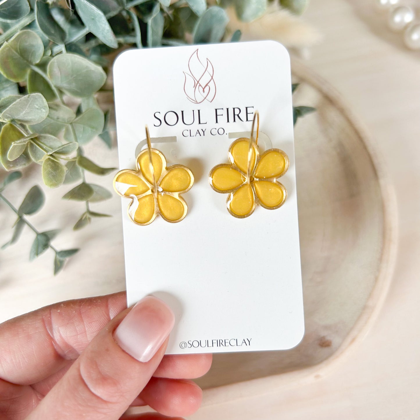 Translucent Spinner Flower Statement Earrings