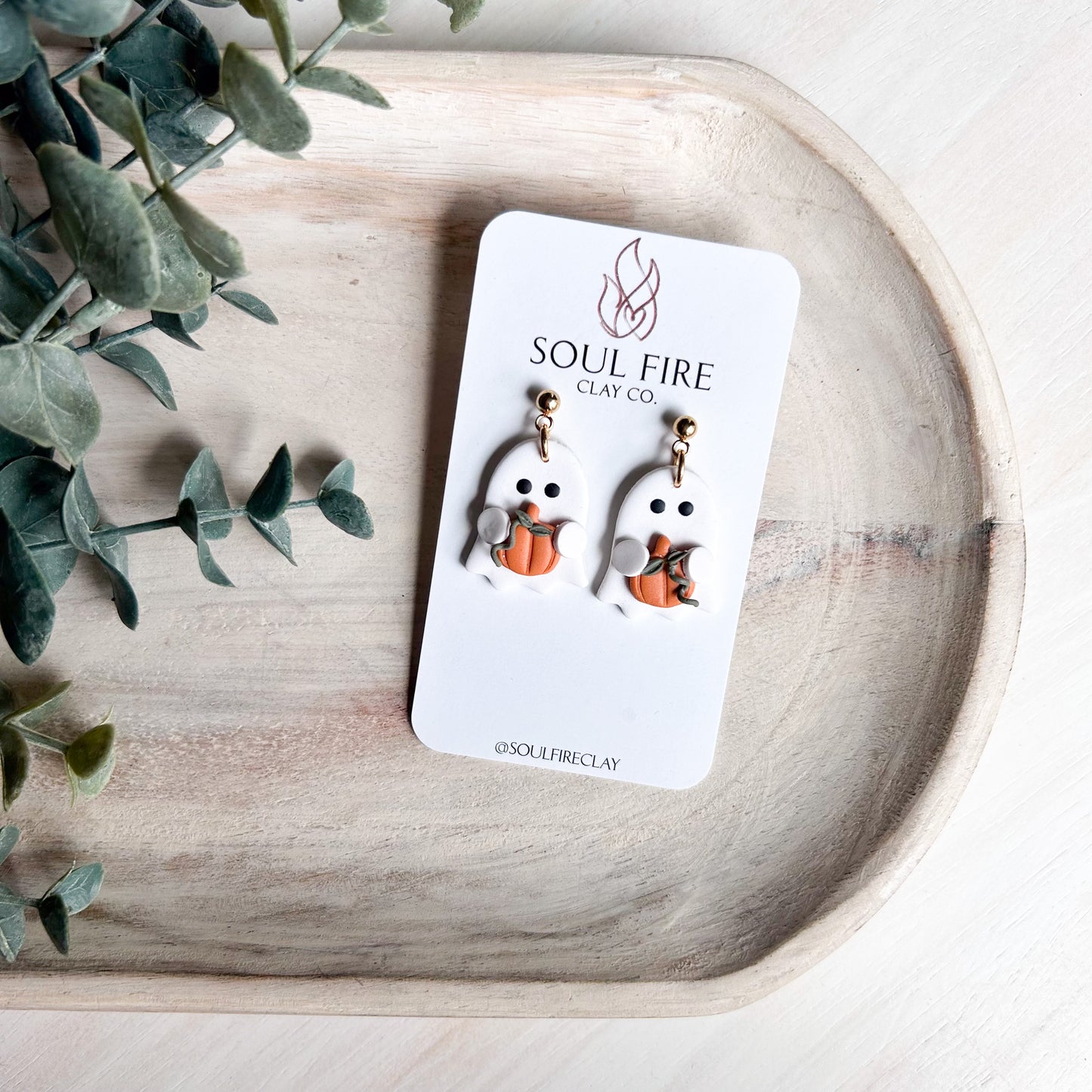Ghost holding Pumpkin - Statement Earrings
