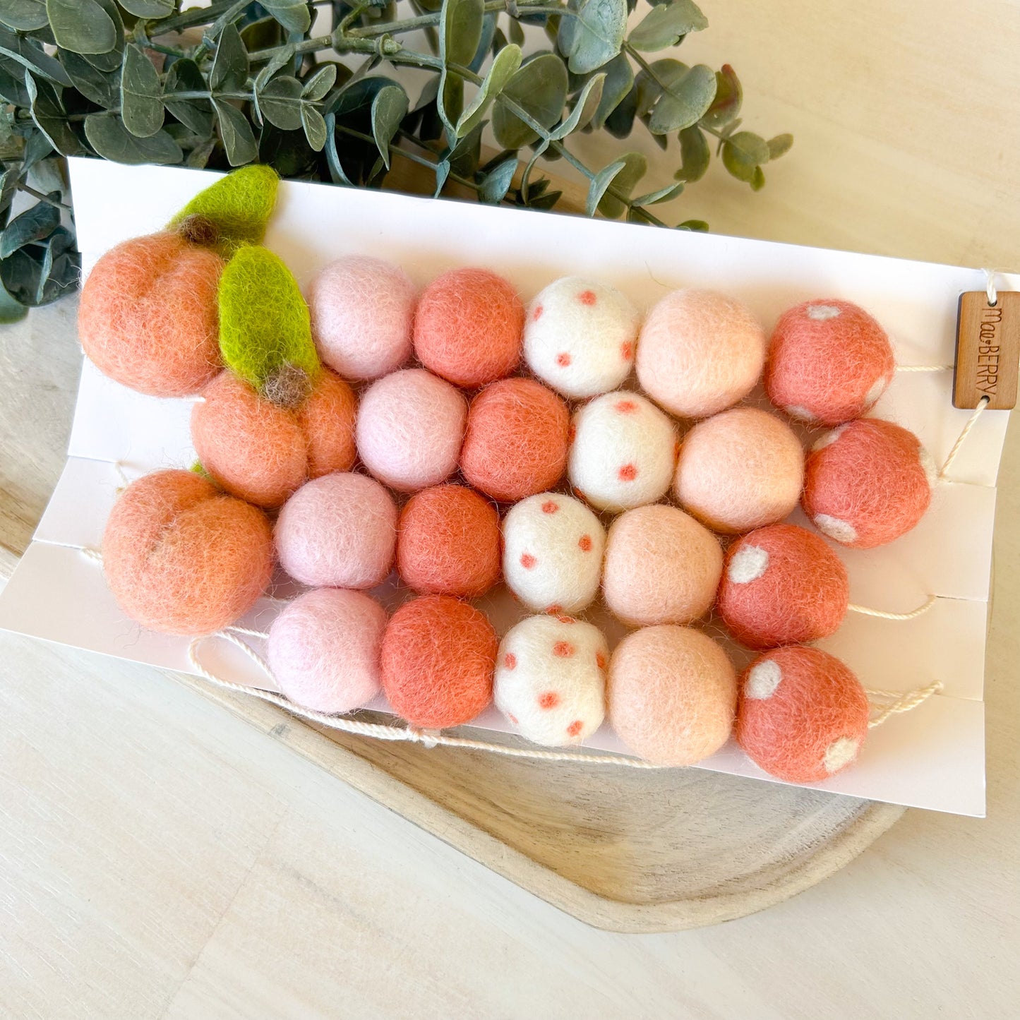 Peachy Keen # 1 Garland