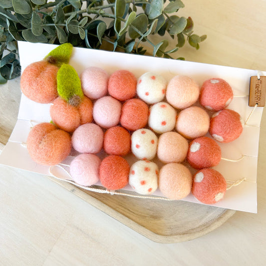 Peachy Keen # 1 Garland