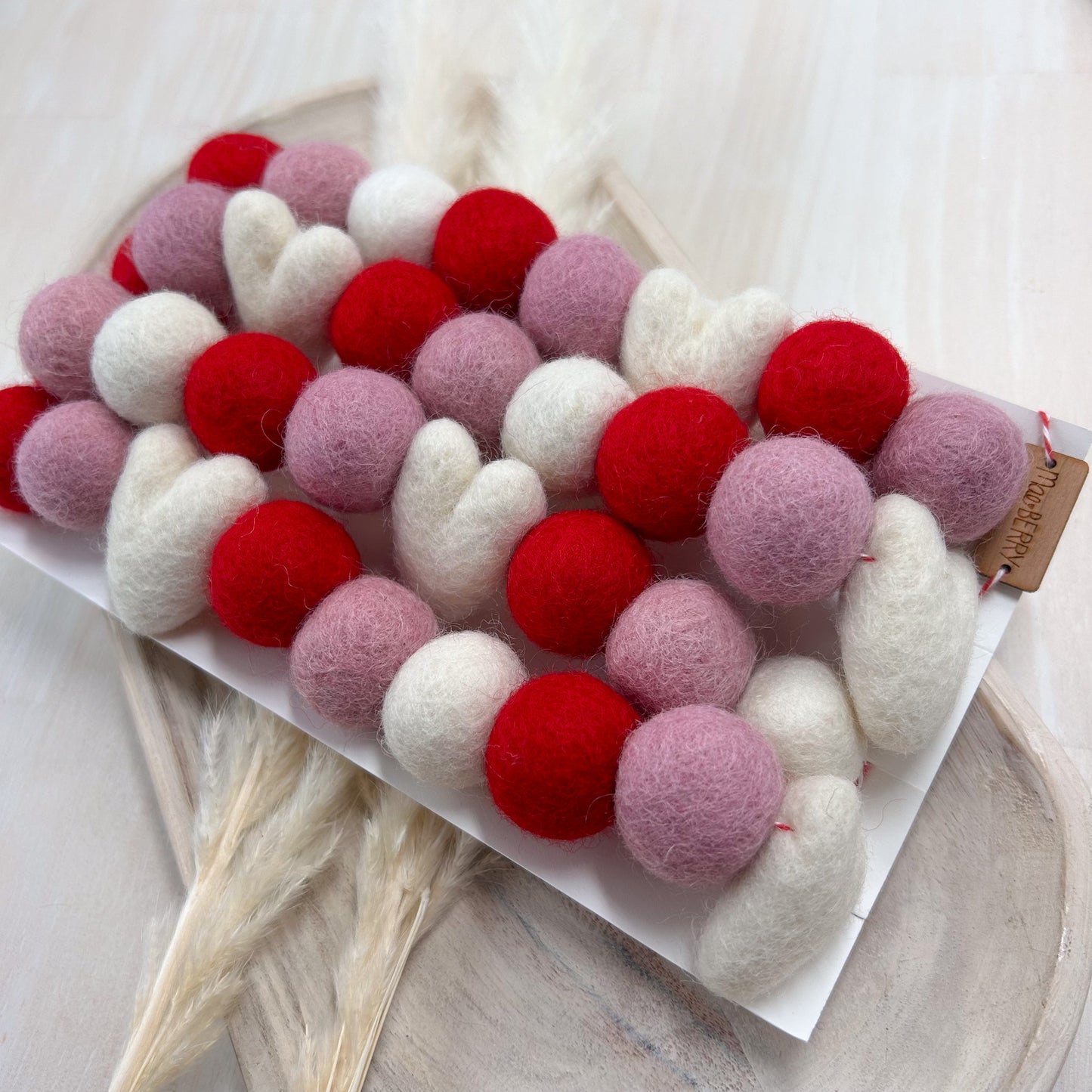 Classic Valentines Felt Garland