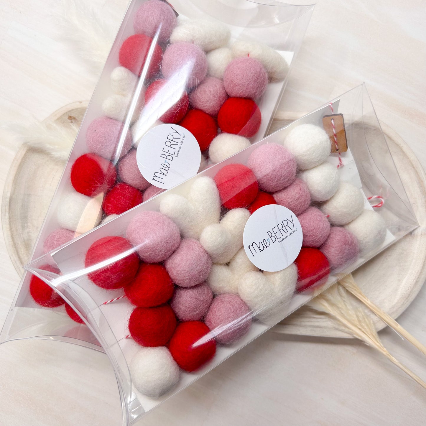Classic Valentines Felt Garland
