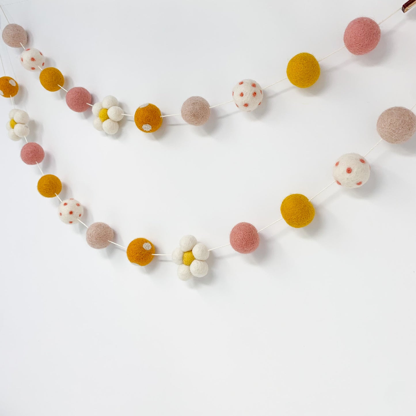 Boho Daisy Felt Garland
